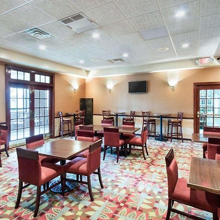 Comfort Suites Parkersburg South Mineral Wells Eksteriør billede