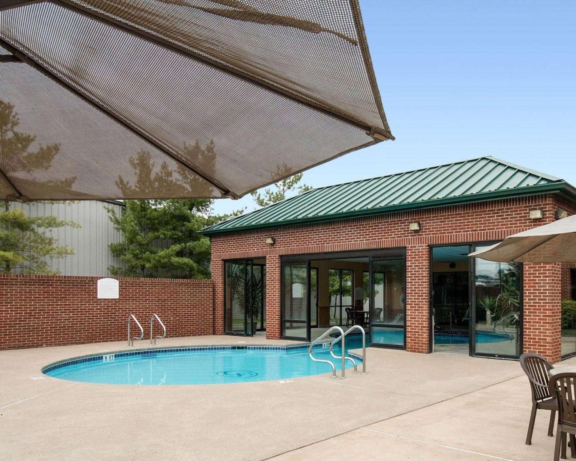 Comfort Suites Parkersburg South Mineral Wells Eksteriør billede