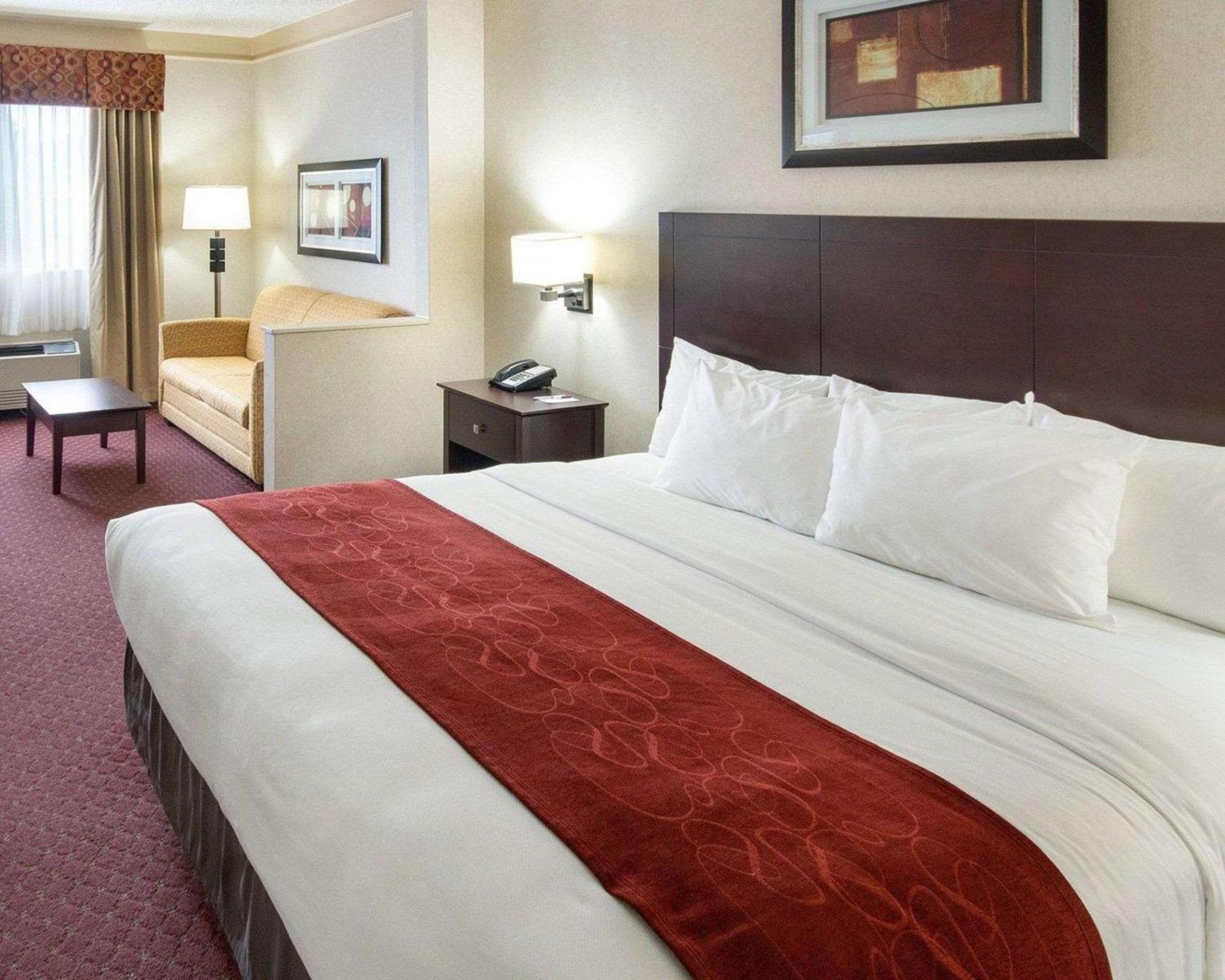 Comfort Suites Parkersburg South Mineral Wells Eksteriør billede