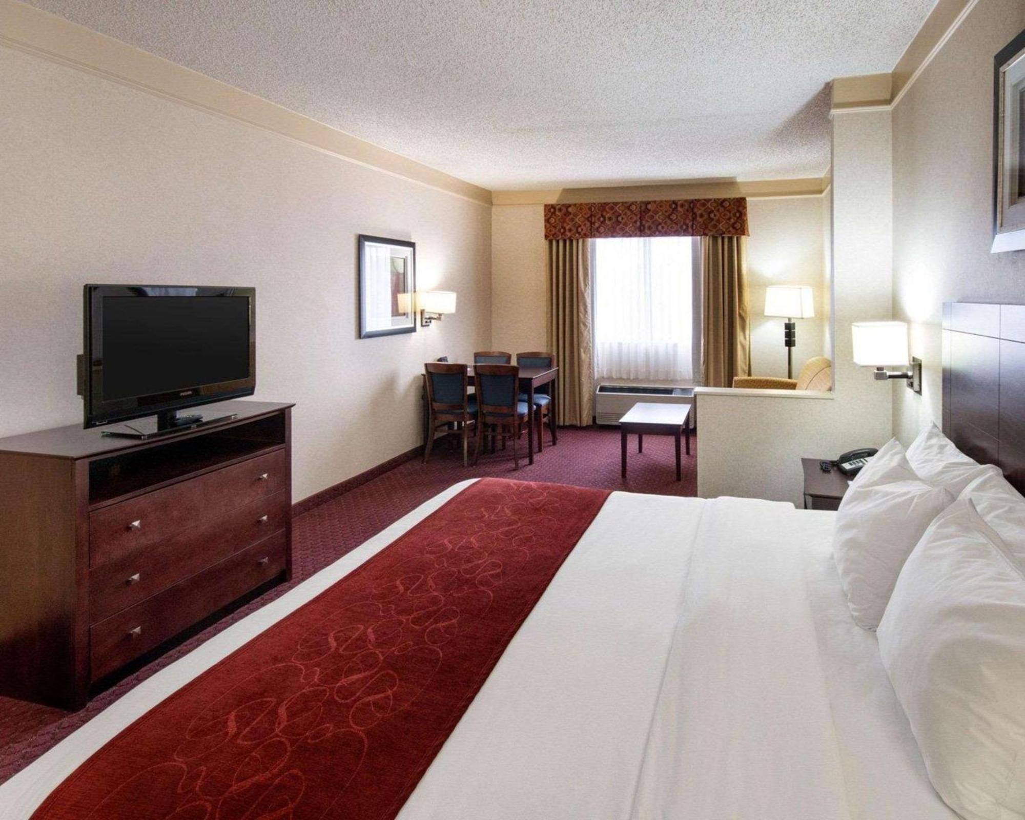 Comfort Suites Parkersburg South Mineral Wells Eksteriør billede